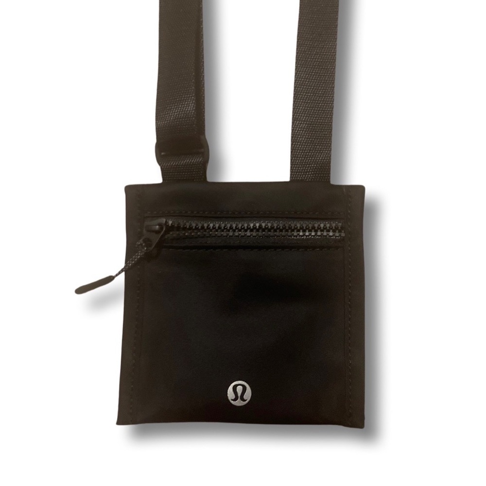 LuLu Lemon Crossbody bag